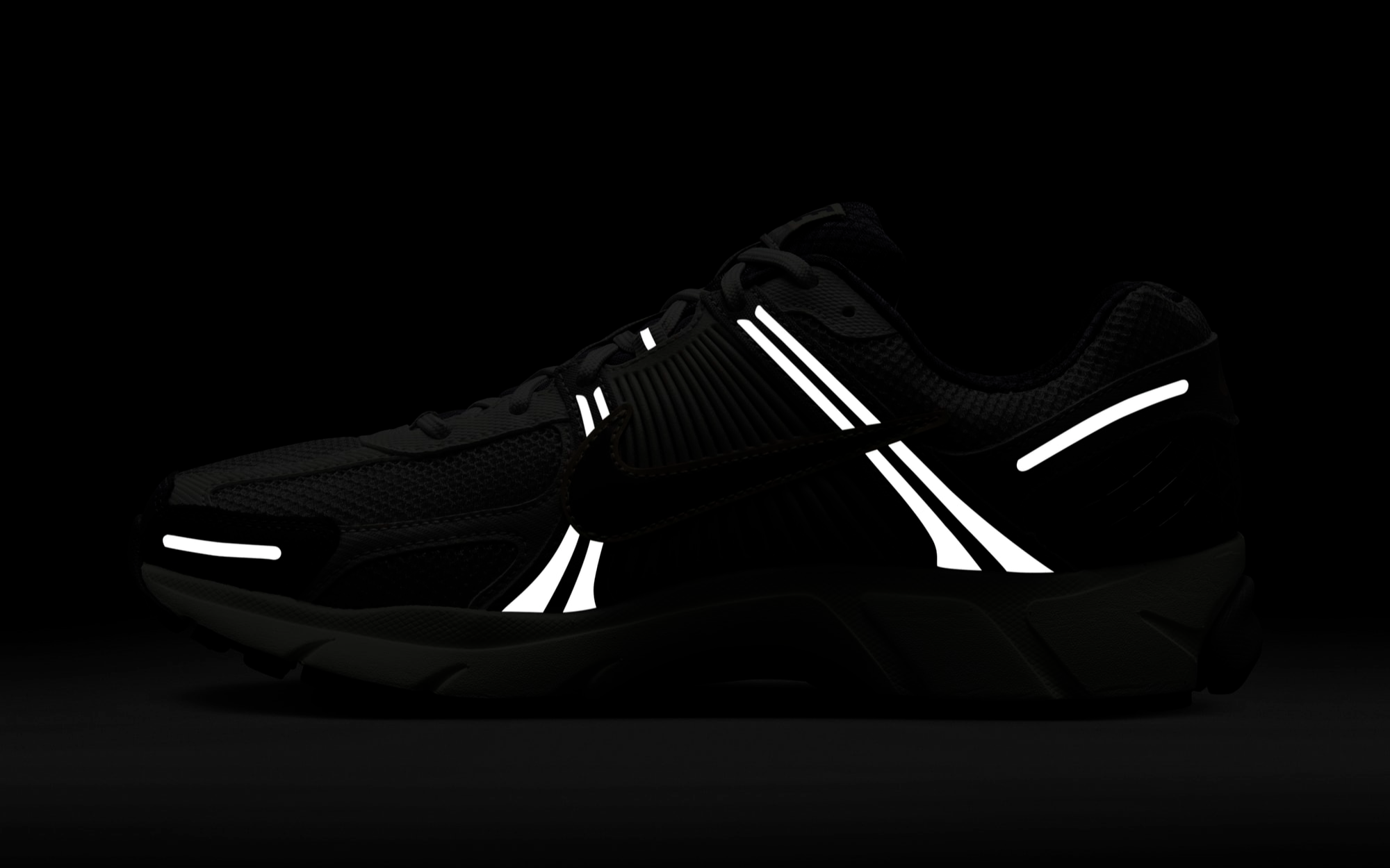 Official Images // Nike Vomero 5 